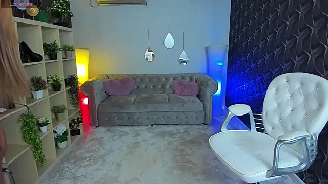 xPuka online show from September 27, 4:36 pm