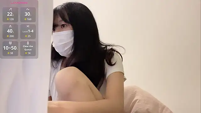 Minnie-2025 online show from September 14, 4:27 pm