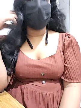 BeautyGirl sara online show from October 9, 1:15 pm