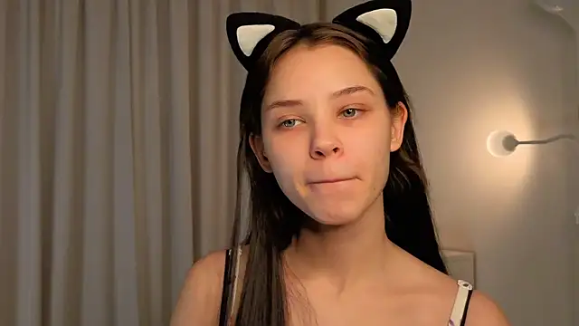 slyshypie online show from November 22, 1:36 pm