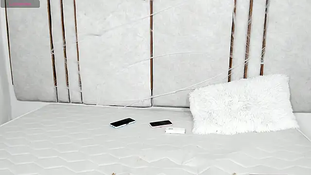 Lilith dry online show from October 17, 7:28 pm