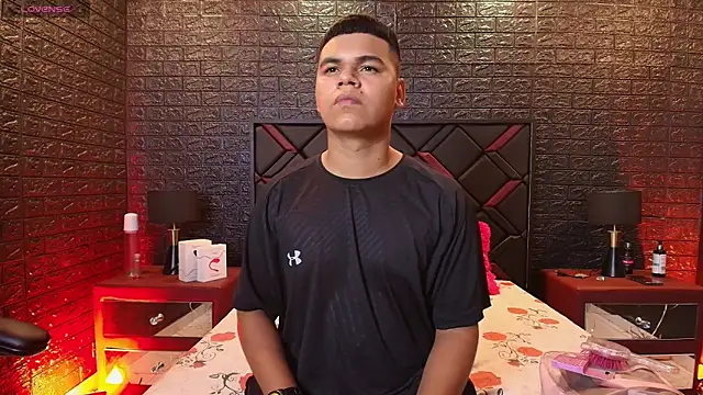 DannySamm online show from December 16, 4:07 am