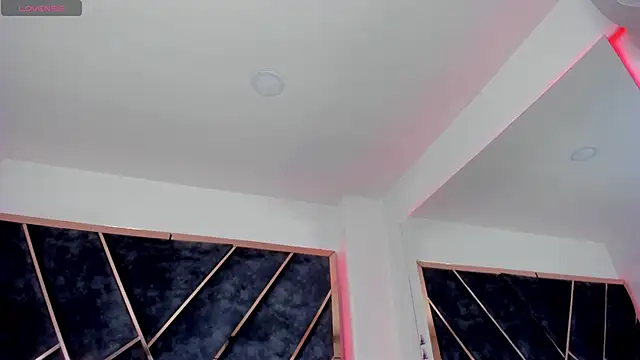 SusanaHenao online show from December 22, 5:38 pm