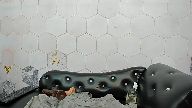 Anaa Fuentess online show from October 23, 12:00 pm