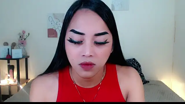 Lessandra Lust online show from November 11, 12:50 am