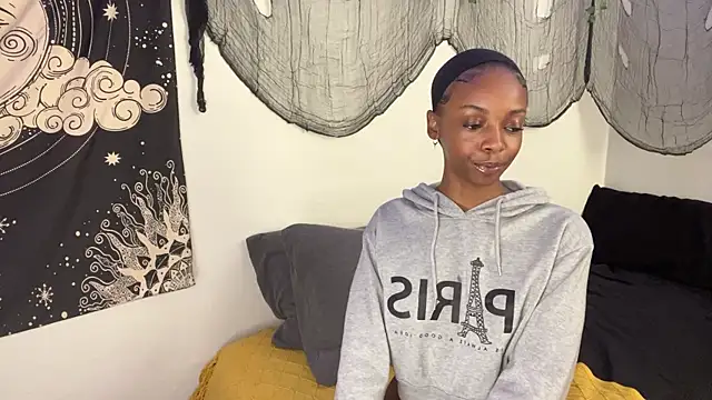 Trixie luv1 online show from December 1, 7:16 pm