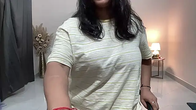piyassi  divya online show from July 21, 6:52 pm