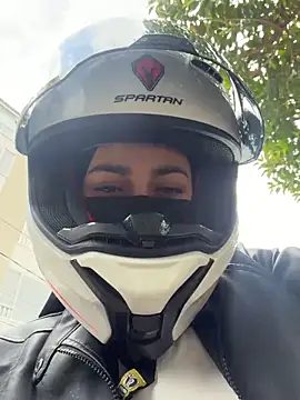 AlannaEvons online show from April 5, 9:03 pm