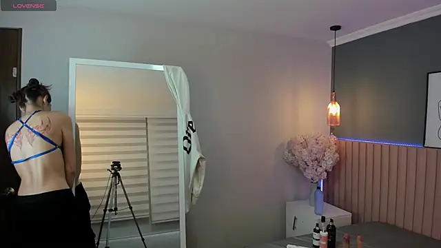 Maraia Ford online show from November 19, 8:20 pm