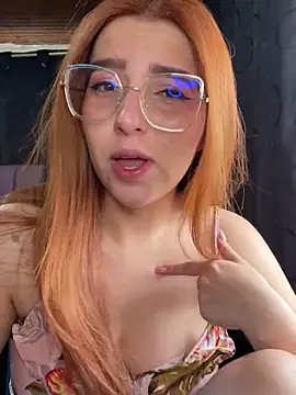 CoraVibes online show from October 30, 12:06 pm