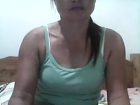 nathalie0045 online show from April 5, 10:14 am