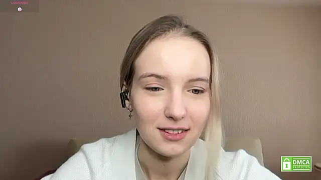 HongTomczak online show from February 22, 7:53 am