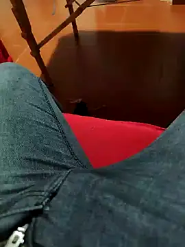 TaraWild online show from September 20, 5:55 pm