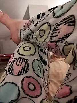 TaraWild online show from February 7, 12:36 am