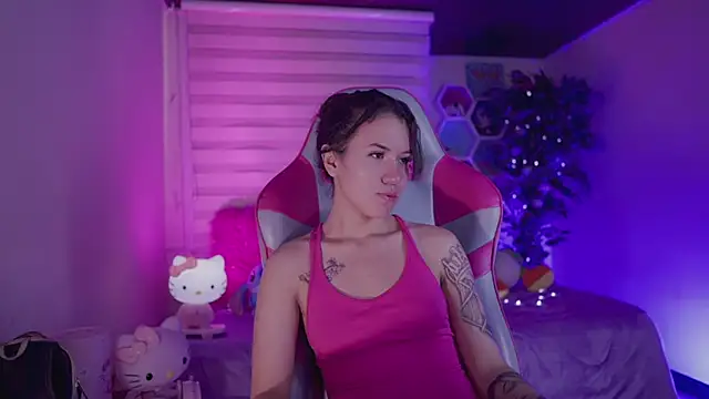  chloe moons  online show from October 6, 9:19 pm