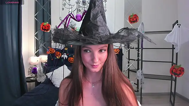 LoraSunnyy online show from October 24, 8:32 am