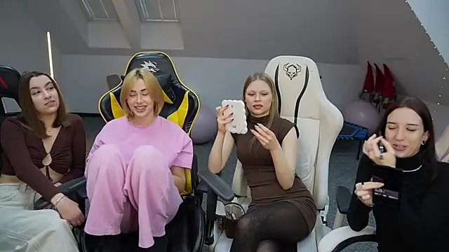  Lili 054 online show from November 24, 11:23 am