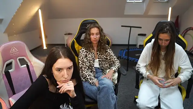  Lili 054 online show from September 19, 11:09 am