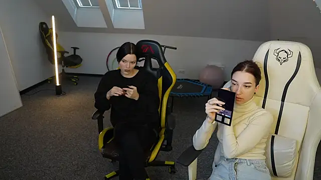  Lili 054 online show from November 20, 11:22 am