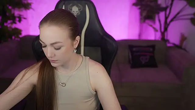 Ella 054 online show from April 22, 2:36 pm