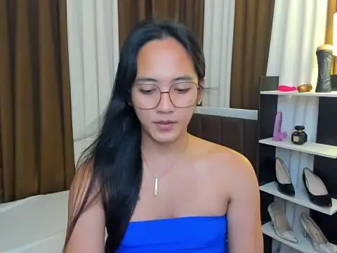 URHottestAngel online show from November 5, 4:56 pm