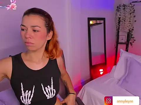 selene boyer online show from December 16, 7:53 pm