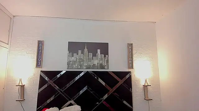 iamCharlotte19 online show from November 2, 7:06 pm