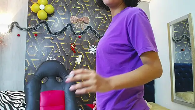 miss leidy  online show from December 2, 2:46 am