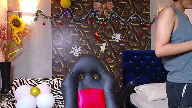 miss leidy  online show from November 16, 3:52 am