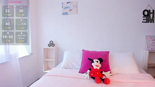 Natalia  Miller online show from September 20, 2:15 pm