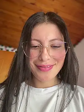 Mia salinass online show from March 23, 8:04 pm