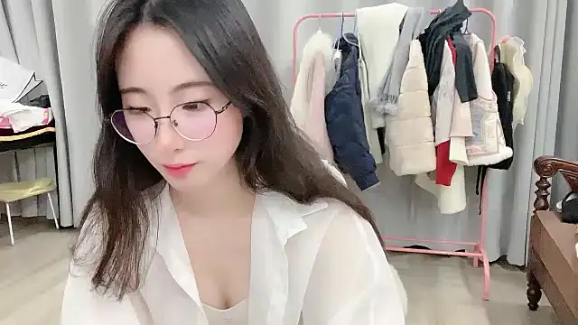 Freya7777 online show from December 16, 2:23 pm