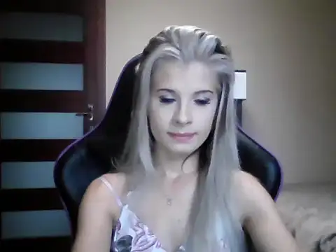 KristineGlow online show from September 11, 6:25 am