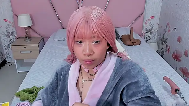 SafiroAgataaa online show from September 26, 11:56 pm