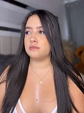 Emiily Moore1 online show from November 26, 2:12 am