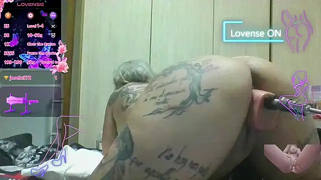 canariamorbosa online show from April 13, 7:47 pm