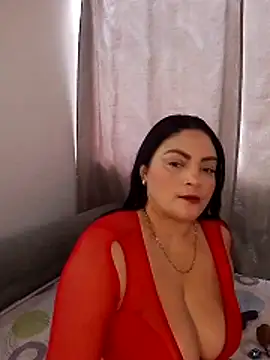 tiffany Johnson1 online show from March 14, 10:00 pm