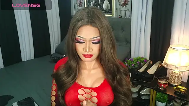 SeductiveMegan online show from November 17, 11:11 am