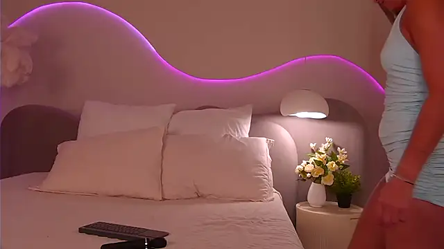 NicolSpace online show from November 23, 3:53 am