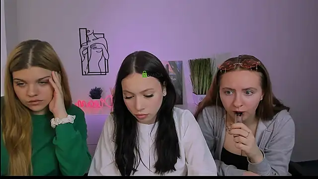 mila glow1 online show from September 16, 9:06 am