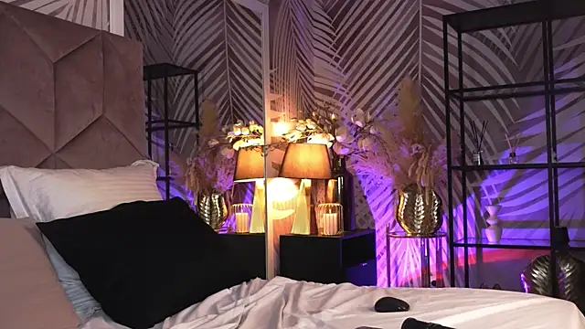 EvaRhea online show from April 15, 2:56 am