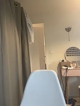 DouceAngela69 online show from April 17, 5:59 pm