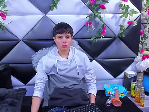 Bruno Cruzz online show from October 24, 2:40 am