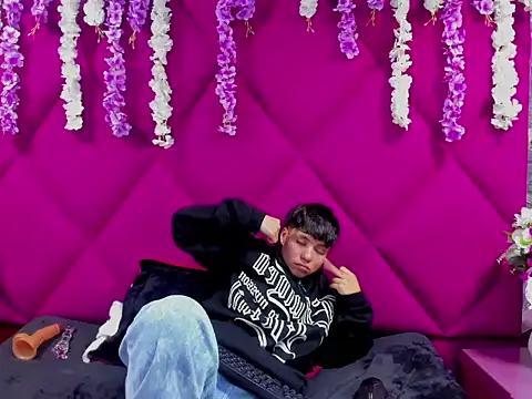 Bruno Cruzz online show from September 26, 3:37 am