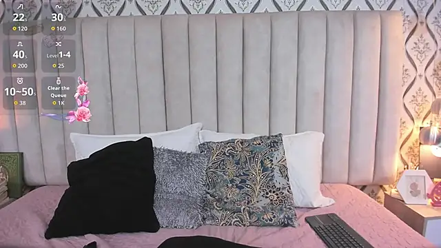 Sky Junne online show from October 19, 6:10 pm