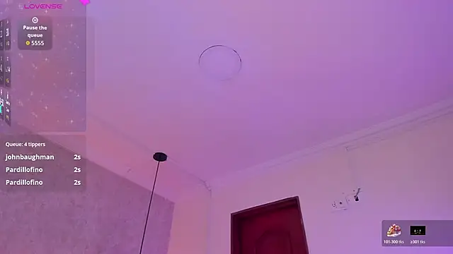 sophiievv online show from December 14, 8:03 pm