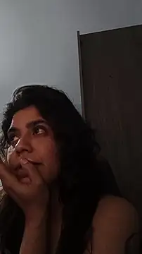 Maricamposs online show from November 19, 4:01 am