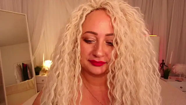 Lilit 1Love online show from October 1, 5:29 pm