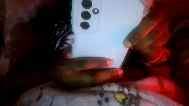 prettymaa online show from October 22, 5:45 am