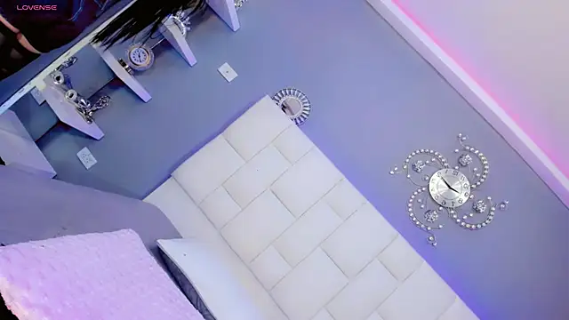 Naughty-sexy-girrl online show from September 10, 1:44 pm